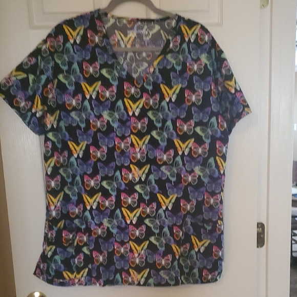 Butterfly Print Women's Top - Picture 1 of 2